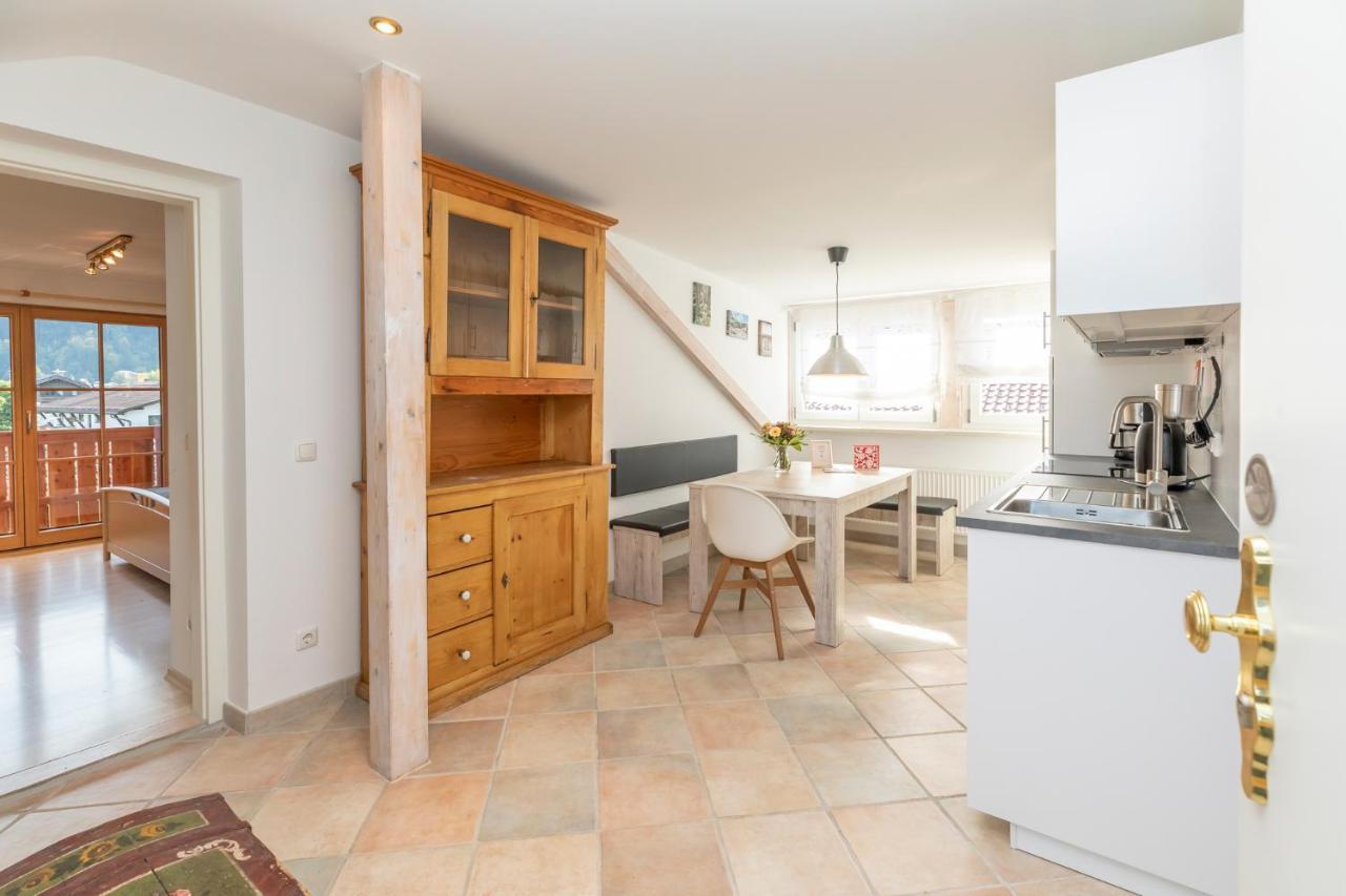 Rittersstuben Apartman Garmisch-Partenkirchen járás Szoba fotó